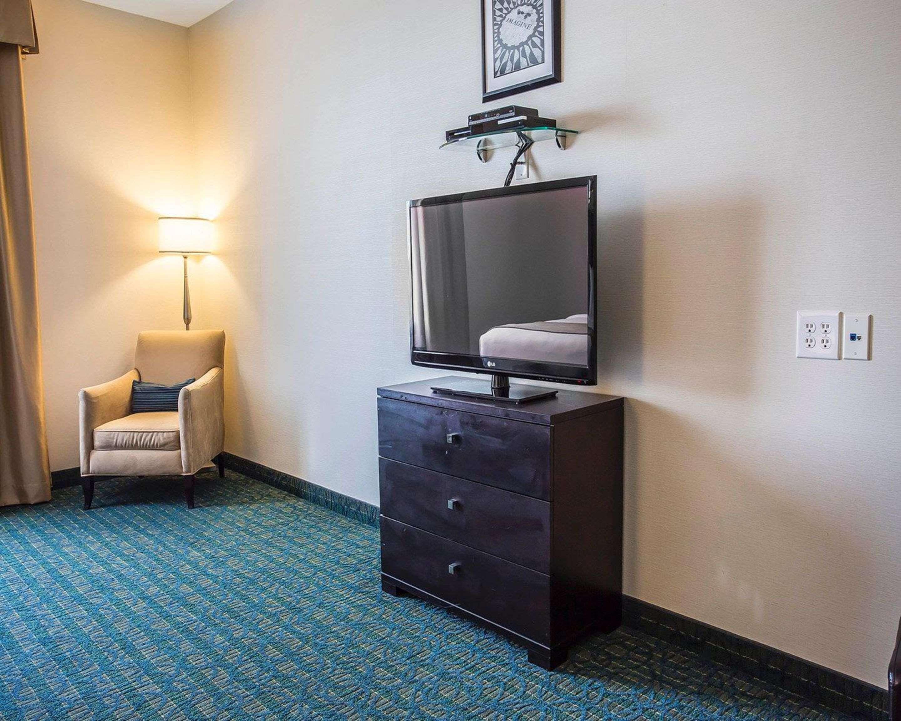 Comfort Hotel Bayer'S Lake Timberlea Esterno foto