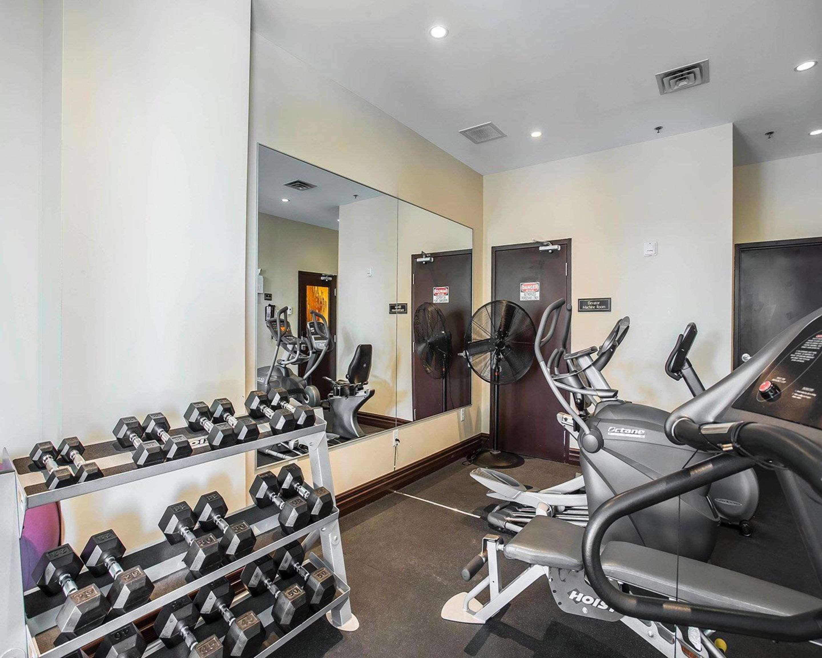 Comfort Hotel Bayer'S Lake Timberlea Esterno foto
