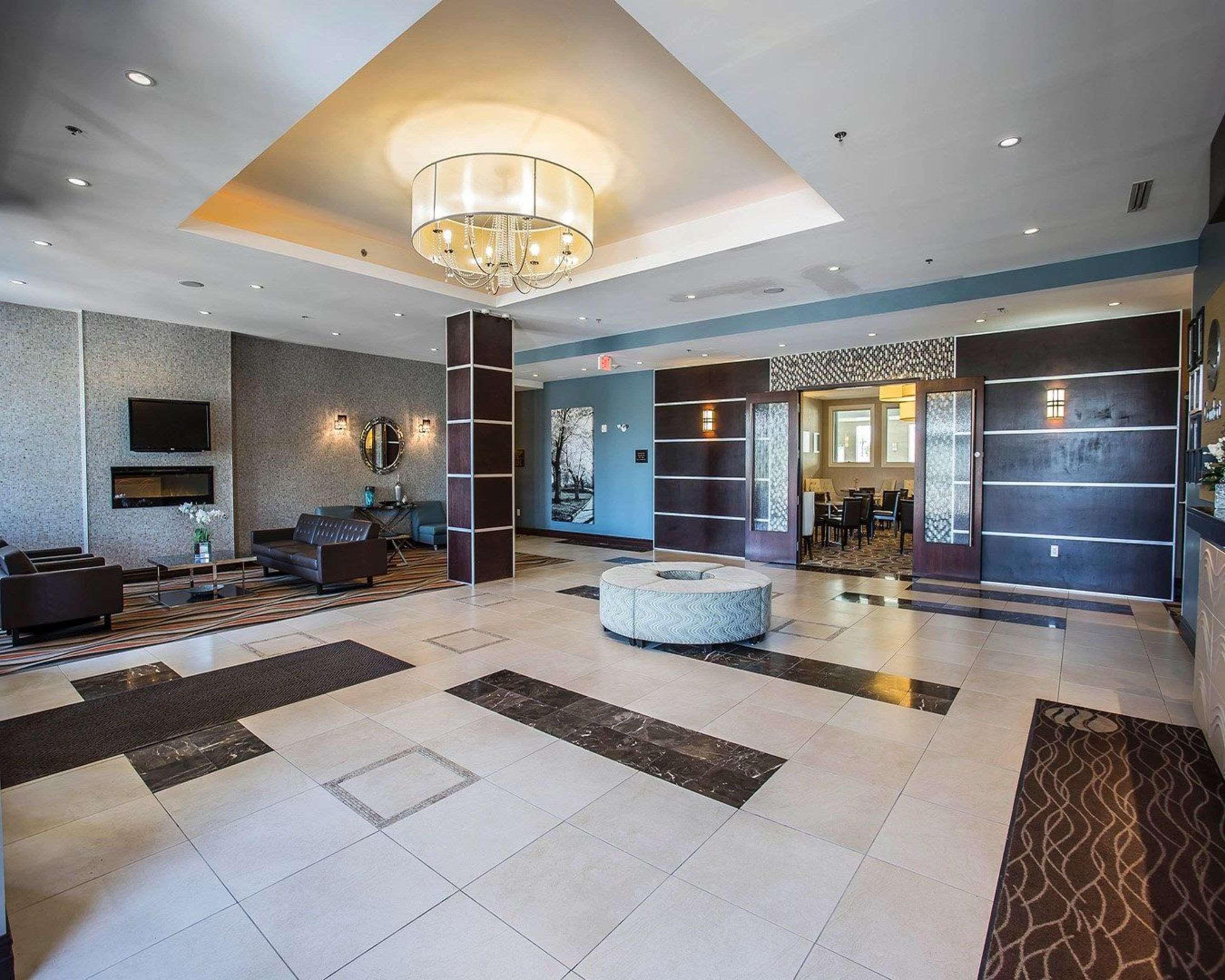 Comfort Hotel Bayer'S Lake Timberlea Esterno foto