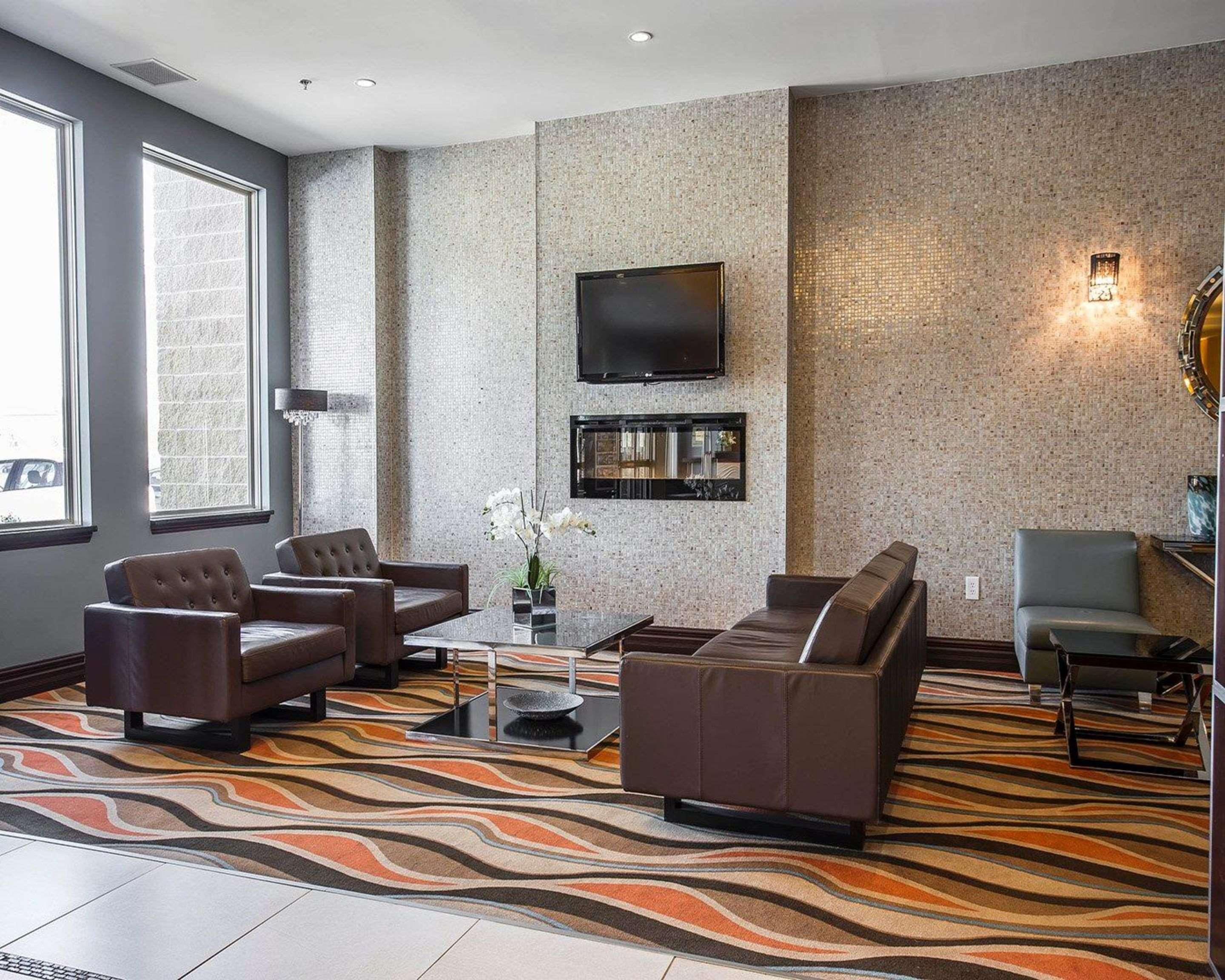 Comfort Hotel Bayer'S Lake Timberlea Esterno foto