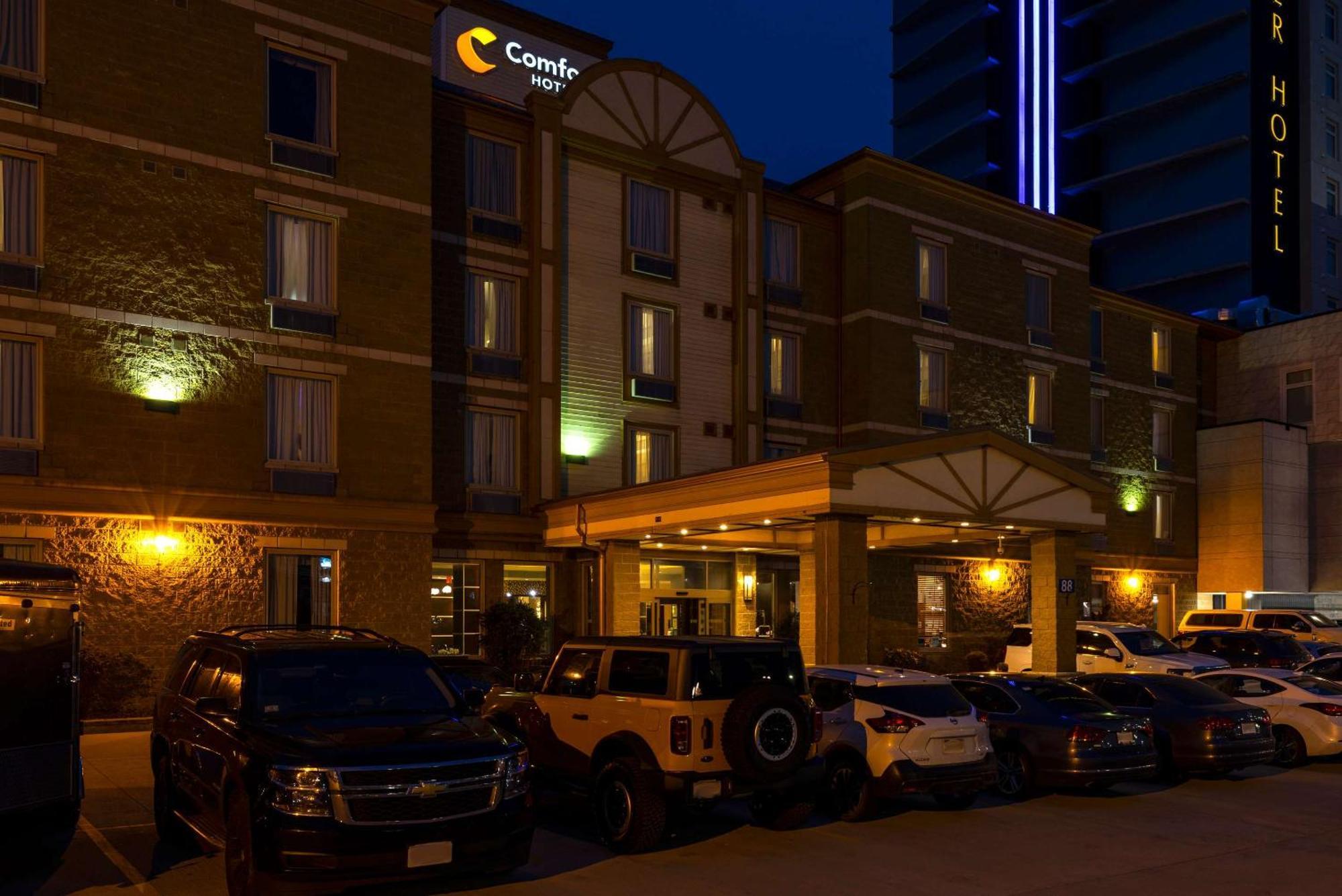 Comfort Hotel Bayer'S Lake Timberlea Esterno foto