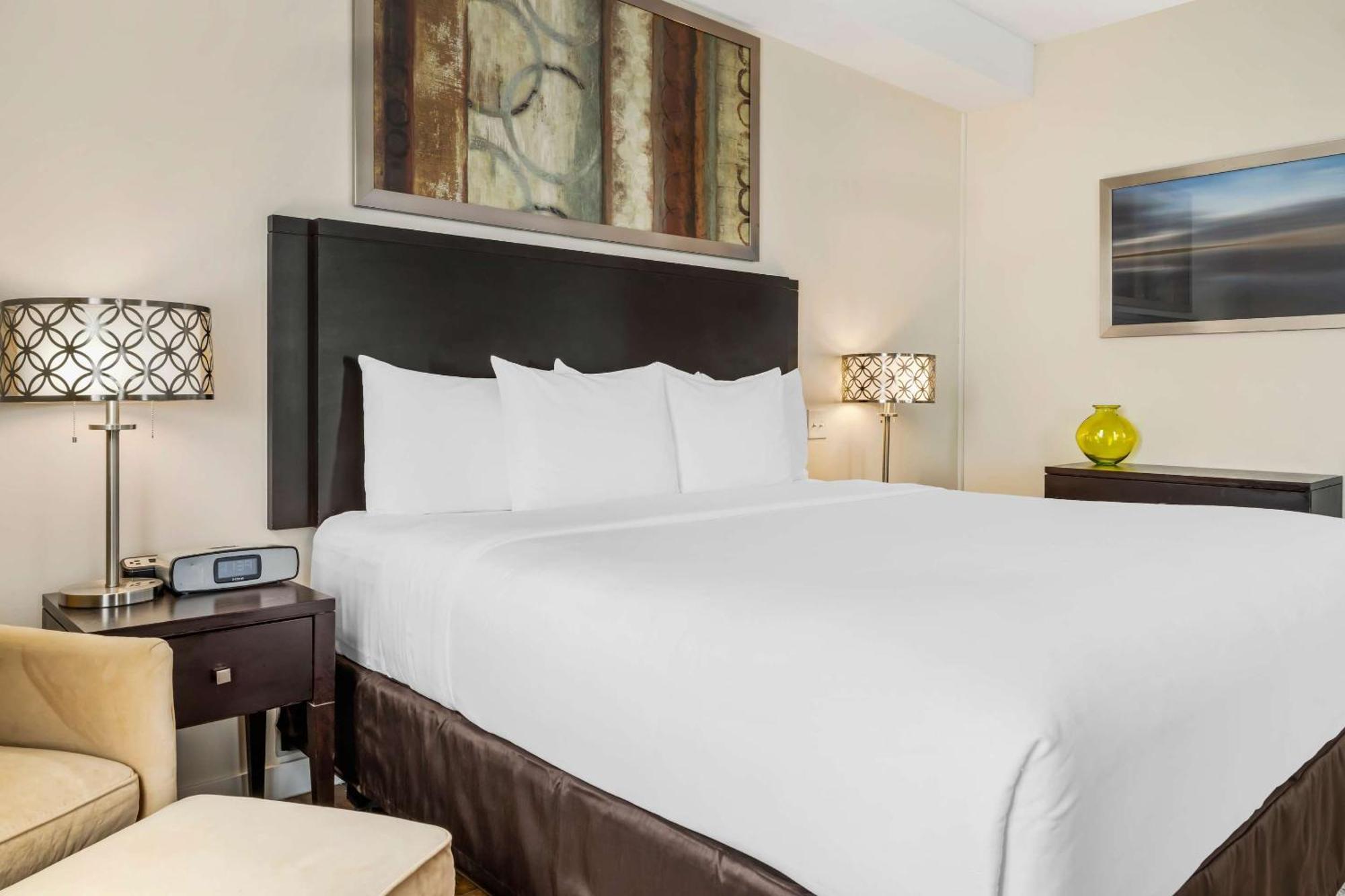 Comfort Hotel Bayer'S Lake Timberlea Esterno foto
