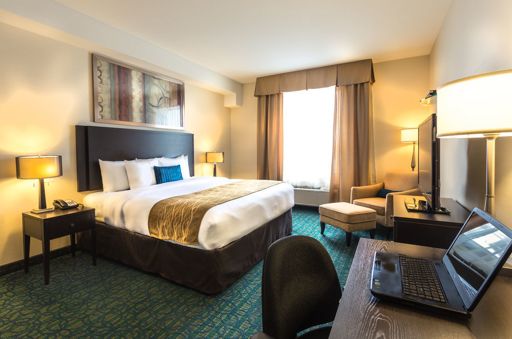 Comfort Hotel Bayer'S Lake Timberlea Esterno foto