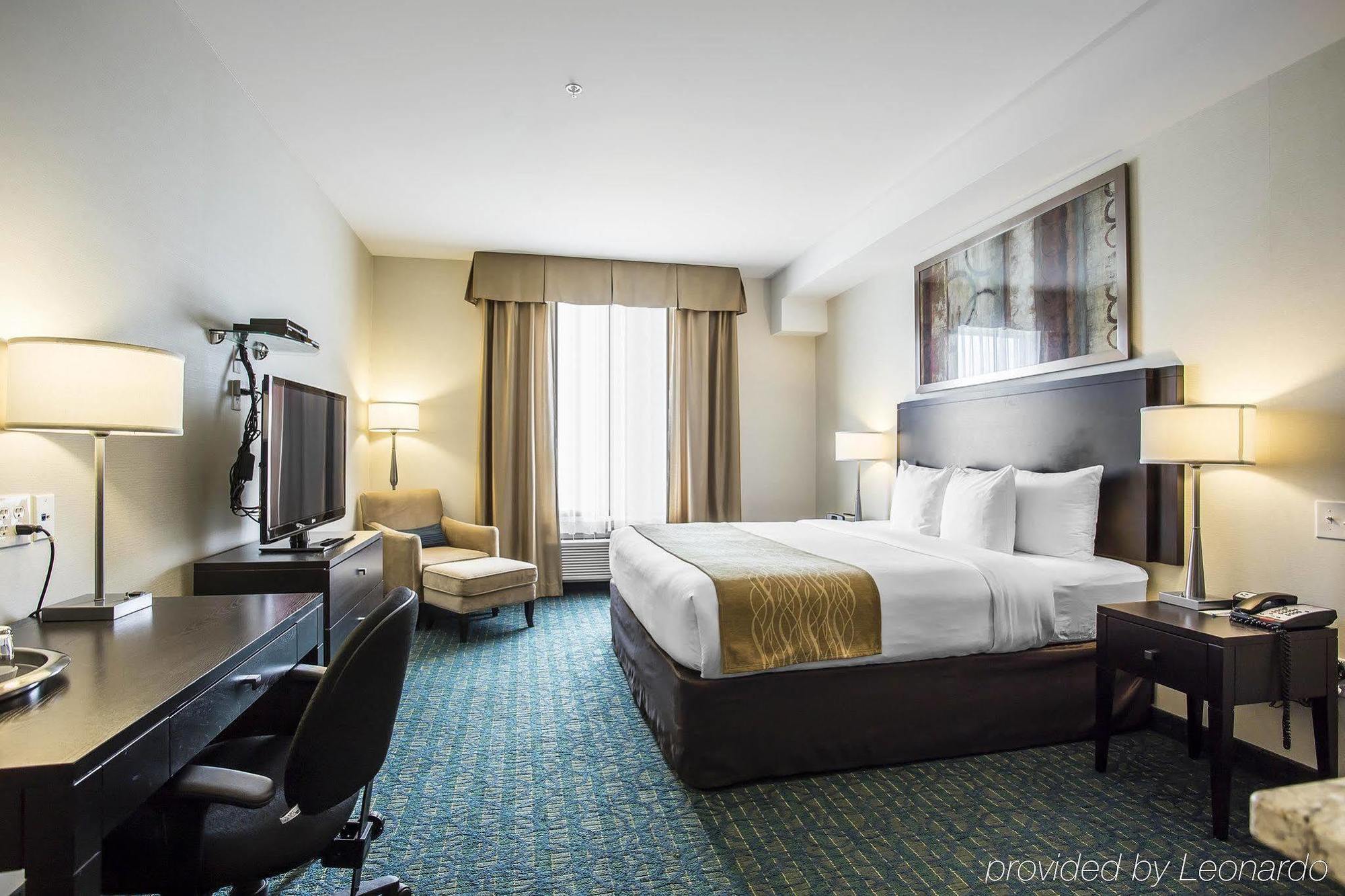 Comfort Hotel Bayer'S Lake Timberlea Esterno foto