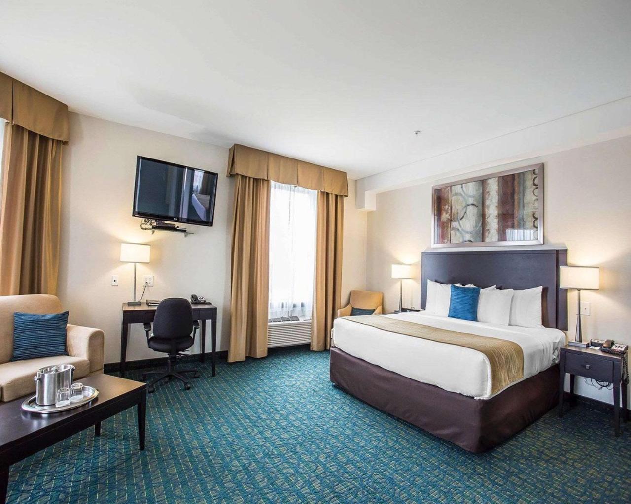 Comfort Hotel Bayer'S Lake Timberlea Esterno foto